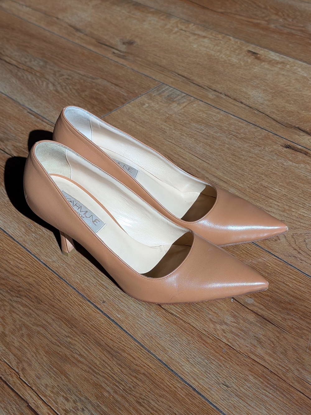 Kahmune Becky Nude / Tan Pointed-Toe Leather Heels